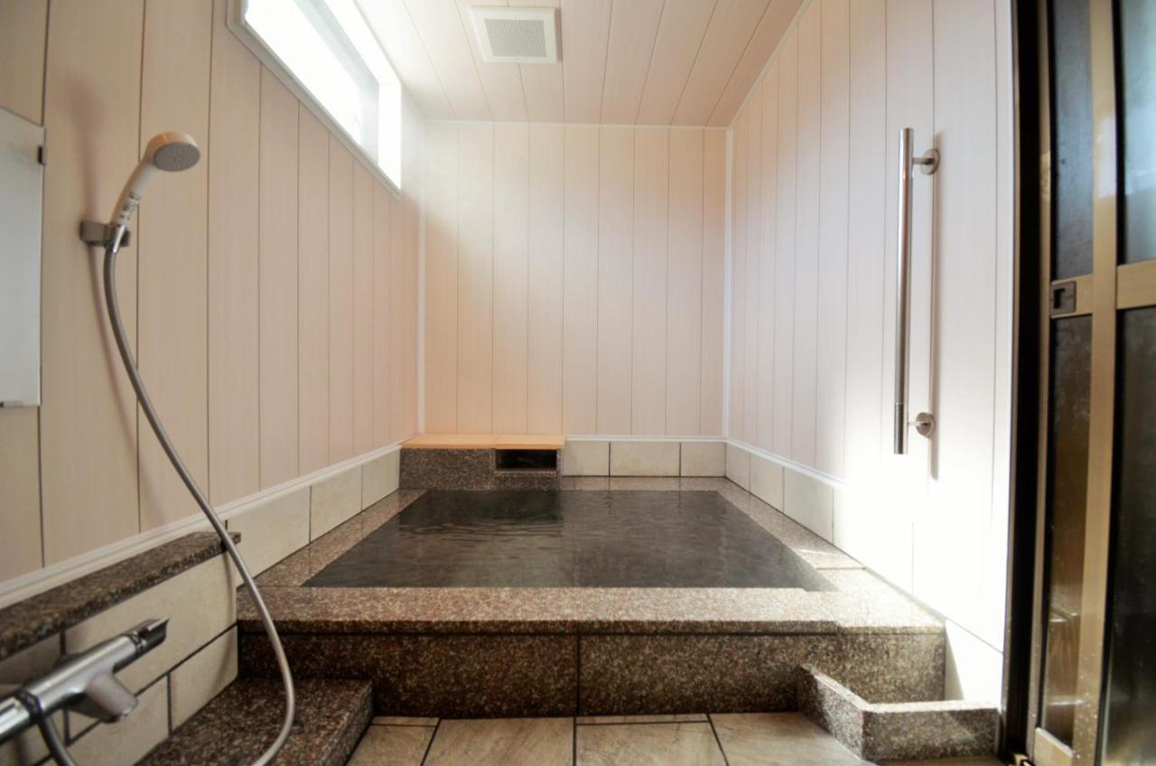 Ryokan Tsuru No Yu Yufu